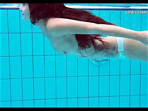 super-hot udders and clean-shaved snatch underwater